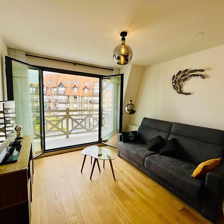Sejour Authentique - Balcon, Parking & Wifi Ultra-Rapide Lejlighed Deauville Eksteriør billede